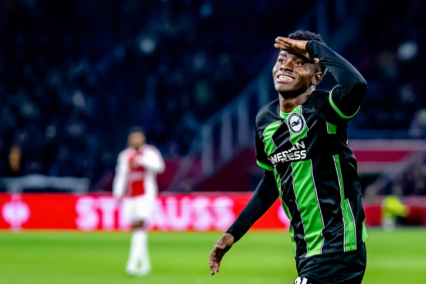 Ajax dicht bij komst van oude plaaggeest Adingra