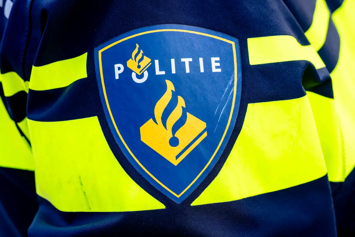 Potloodventer duikt op bij vissende jongen (11) in Waspik